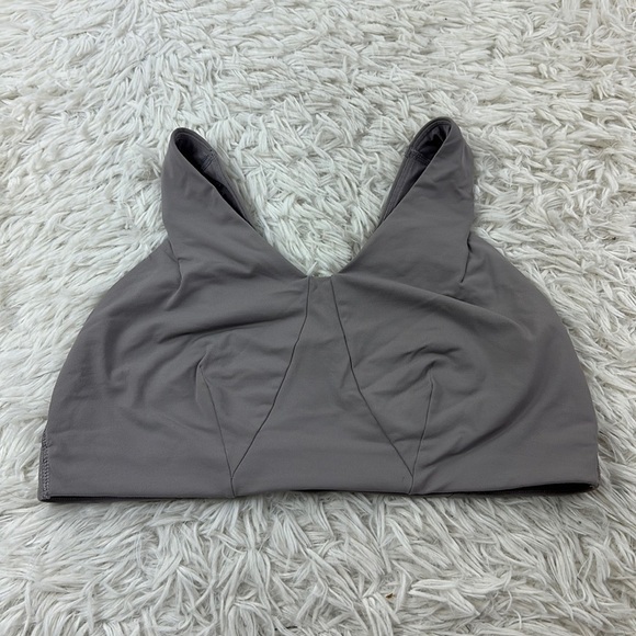 Lululemon Luxtreme V-Neck Train Bra *Medium Support, C/D Cup Mauve Grey - Picture 1 of 4